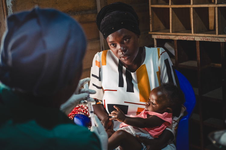 Copyright: Philémon Barbier Countries: Democratic Republic of Congo Date taken / Date Recorded: 02 January, 2024 Caption / Description: Francine, 24, from Kiwanja in Rutshuru territory, attends a consultation for her 3-month-old son Amini Naël at the Kanyaruchinya health centre supported by Médecins Sans Frontières, north of Goma, North Kivu province, Democratic Republic of Congo, 2 January 2024.