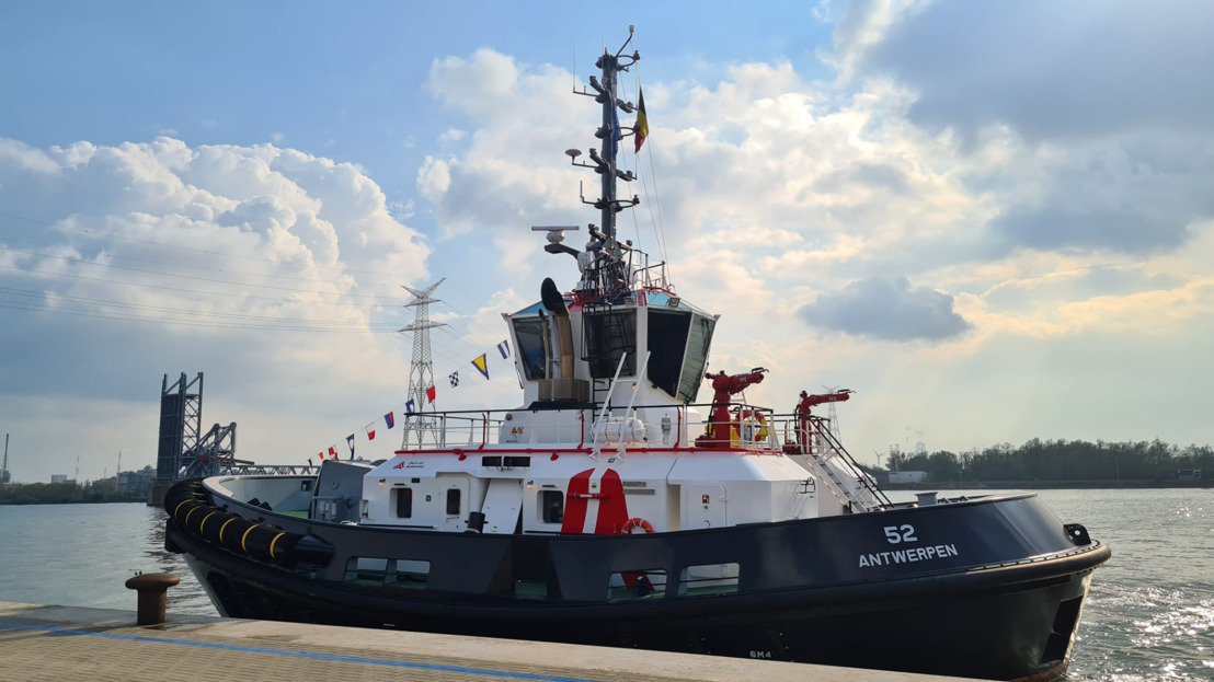 Port of Antwerp expands its fleet with energy-efficient tugs