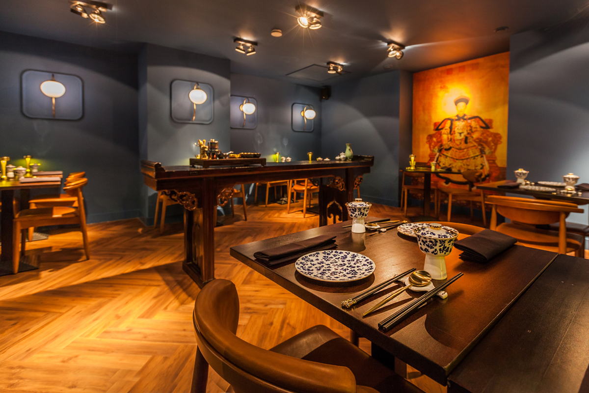 The restaurant interior was inspired by the Qianlong Emperor, the sixth emperor of the Manchu-led Qing dynasty