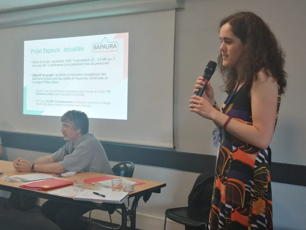 Une jeune ingénieure parmi les finalistes du Prix européen de l’énergie durable grâce à un programme de rénovations énergétiques en France