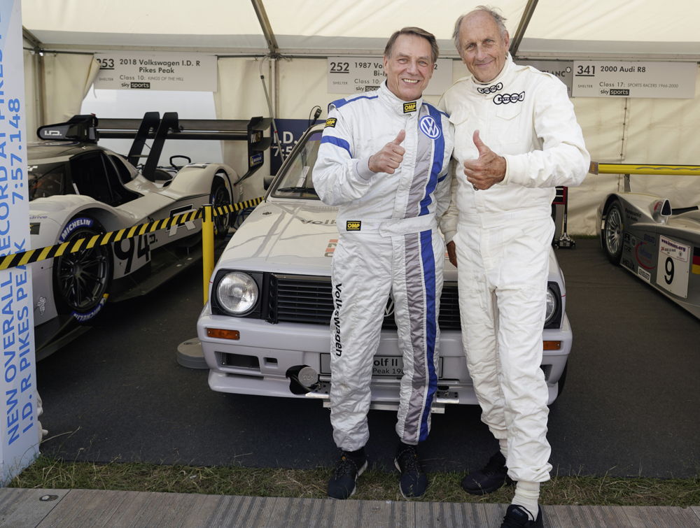 Jochi Kleint (izquierda) y su colega de Auto Union  Hans-Joachim Stuck (derecha).