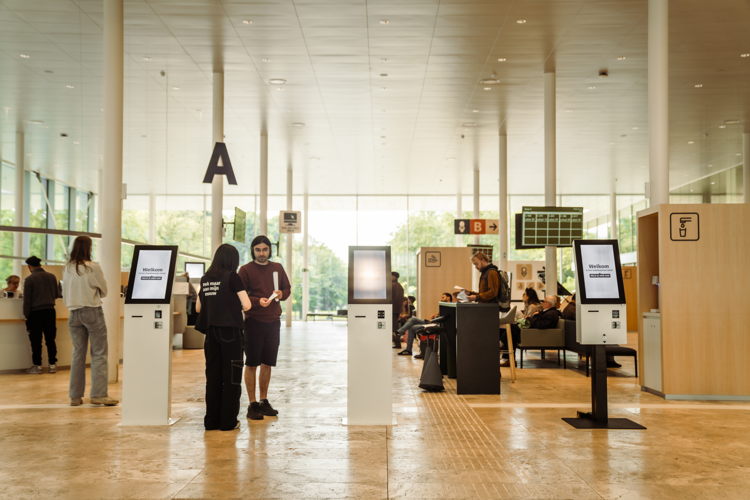 Human-centred design: Ghent municipal offices (c) Hooked Visuals 1