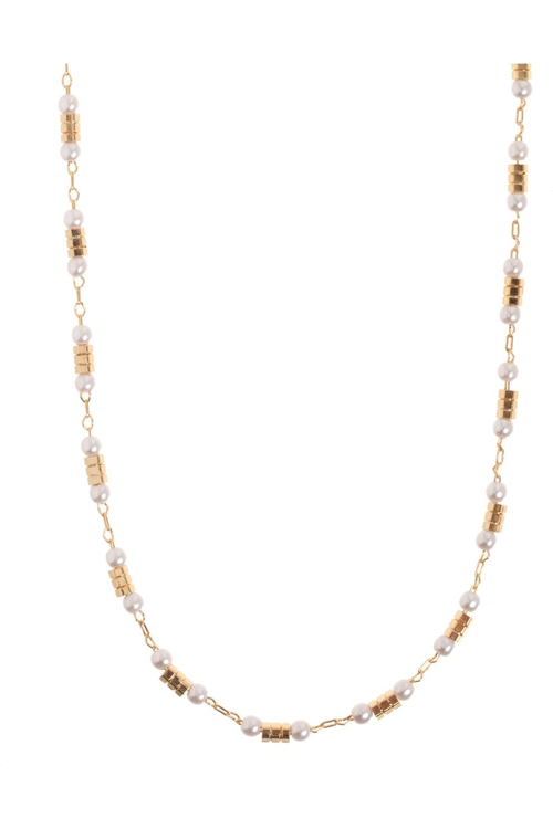 Juttu_FW23_Timi_Ketting Pearl Chain _JUTTU_€ 24,95 Juttu_FW23_Timi_Ketting Pearl Chain _JUTTU_€ 24,95