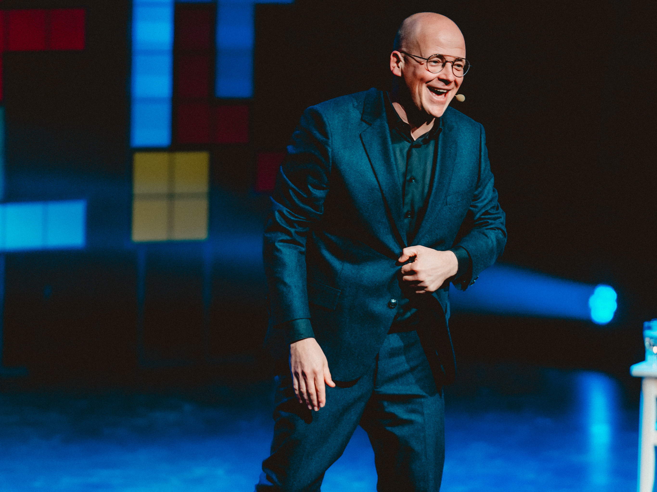 Persbericht - onder embargo | Sven de Leijer voegt extra shows toe aan tournee 'Liefde voor Publiek' in september