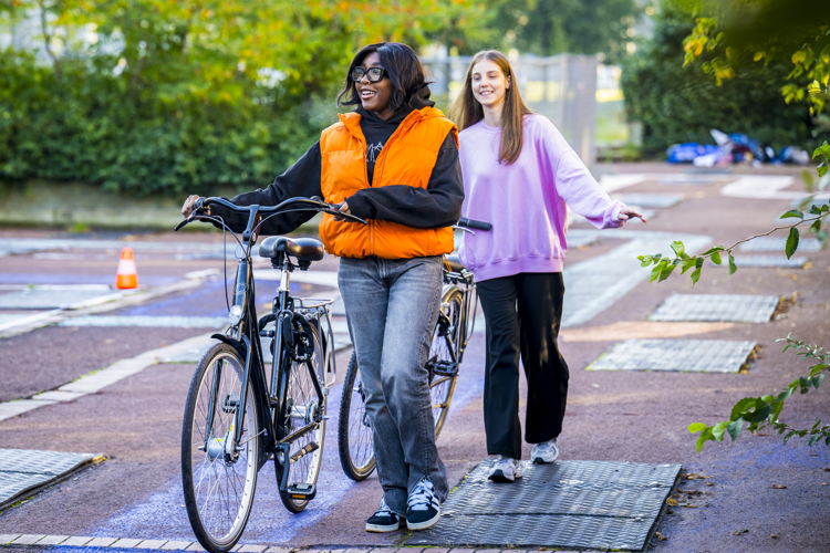 Fietsles Vostunnel 2 © Frederik Beyens