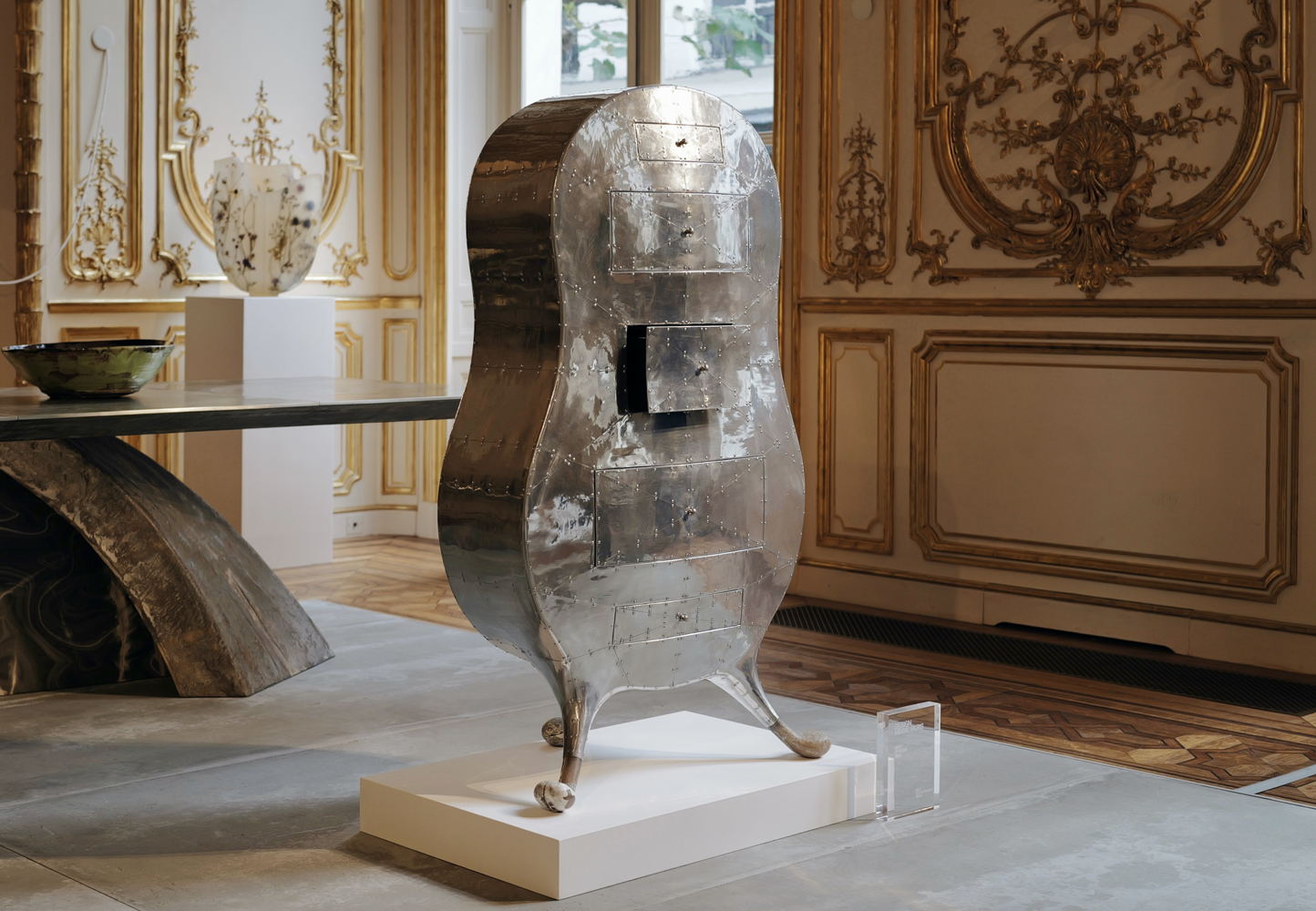 Pod of Drawers, by Marc Newson for Carpenters Workshop Gallery at Design Miami.Paris 2024 (Image courtesy of Design Miami)