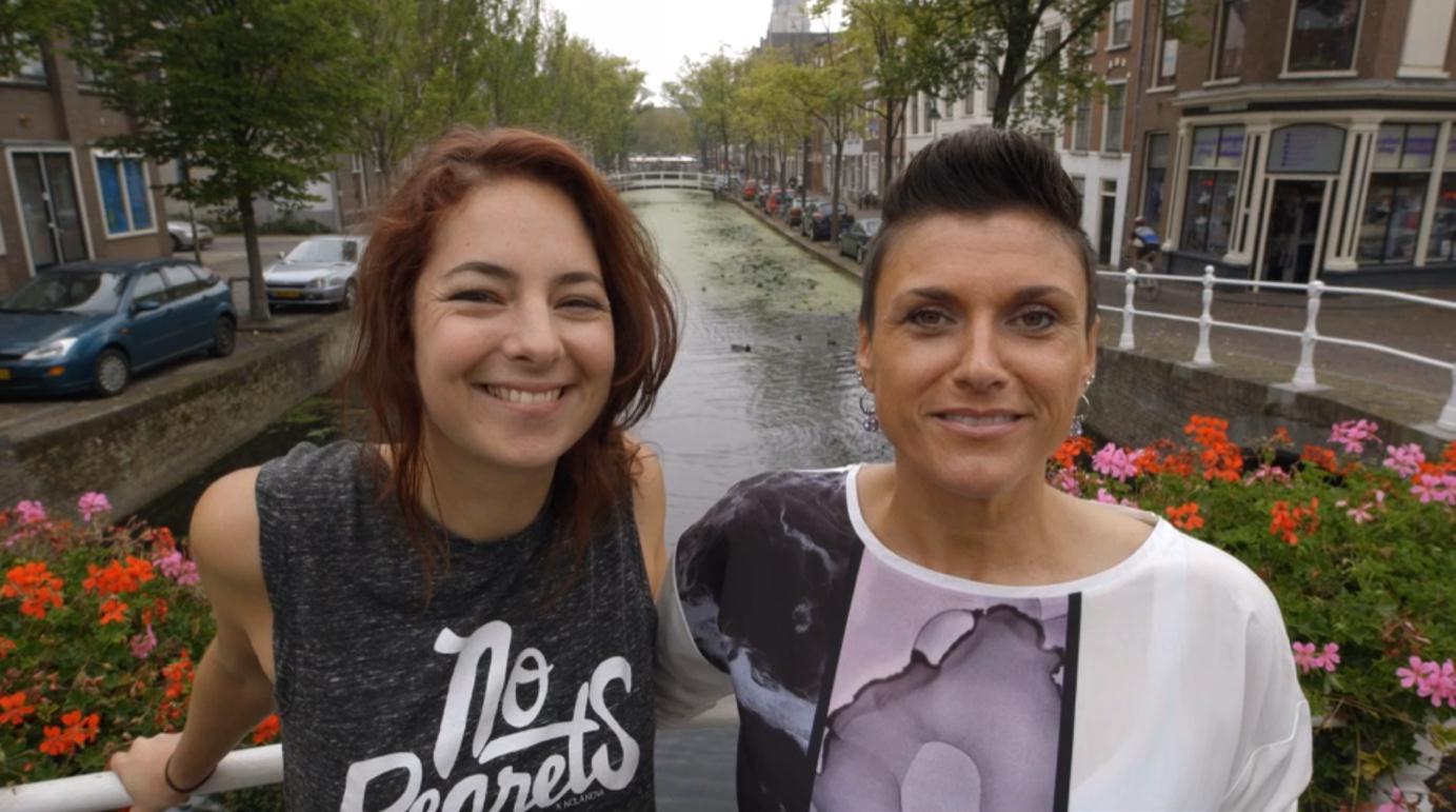 Eva uit Delft & Monique uit Maasdijk.
(c) VRT