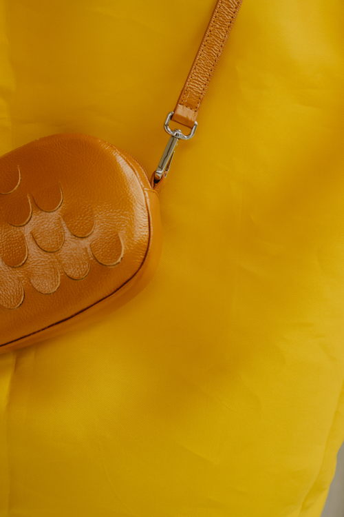 Mieke Diercx_Oval Mini Bag  Orange Stone_€250
