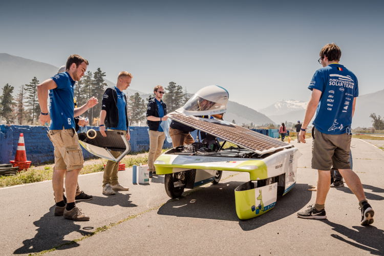 Voor het incident (Credits to Punch Powertrain Solar Team/Geert Vanden Wijngaert)