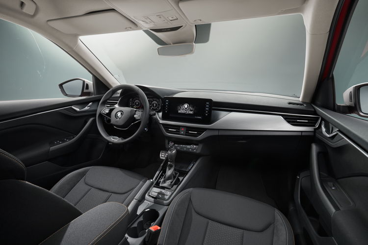 Special features and high-quality materials enhance the interior of the new equipment line of the city SUV.