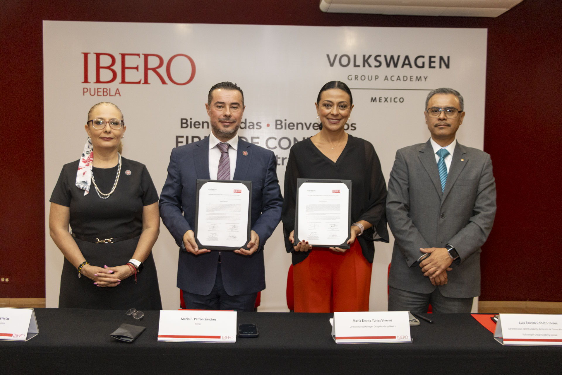IBERO Puebla y Volkswagen Group Academy Mexico (VWGAM) firman alianza por el futuro de las juventudes 