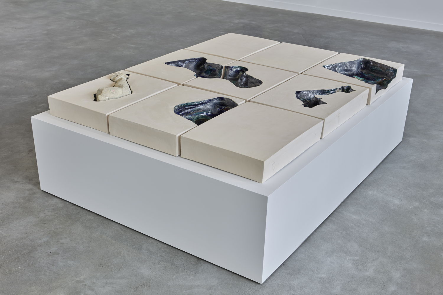 Installation view 'Grace Schwindt. A History of Touch', M Leuven, 2025, photo: We Document Art for M Leuven