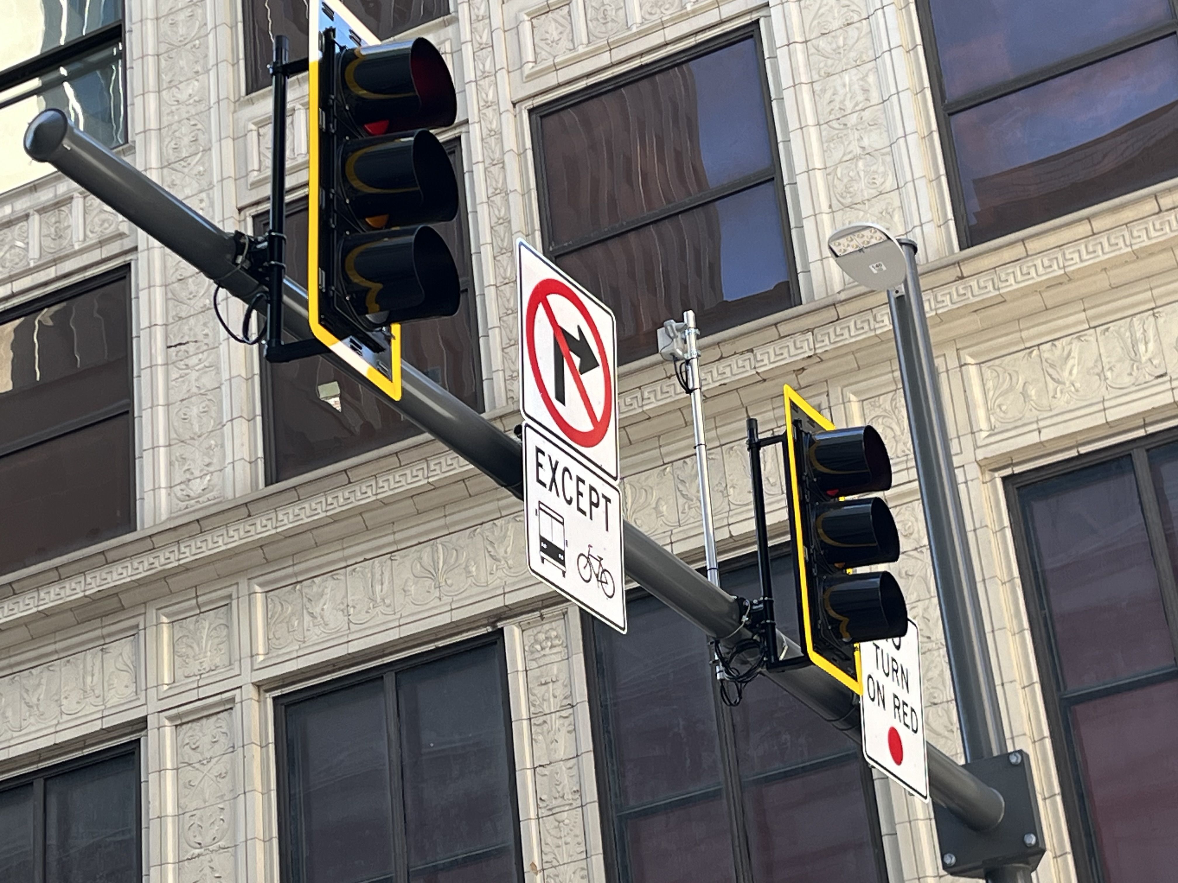 New traffic signals recently installed at Fifth Avenue and Smithfield Street