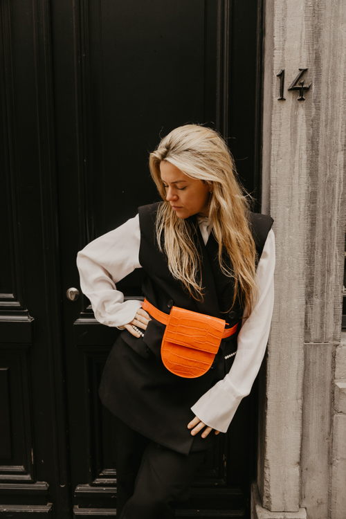 Mieke Dierckx_Belt XL Naranja Croco + Half Moon Naranja Croco_€365.00 (5)