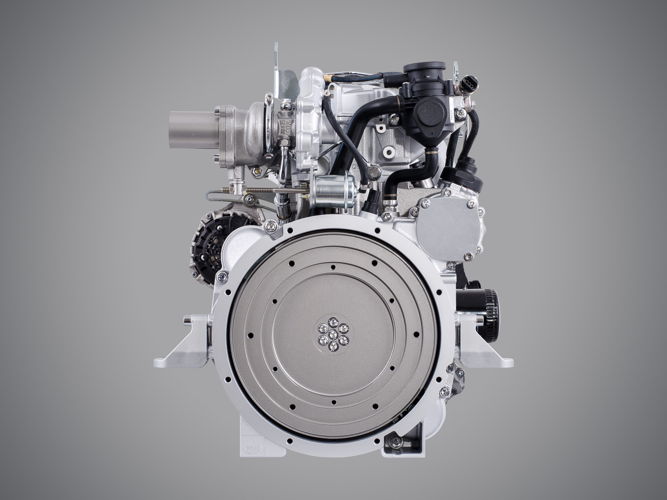 Flüssigkeitsgekühlter Dreizylinder-Dieselmotor Hatz 3H50T