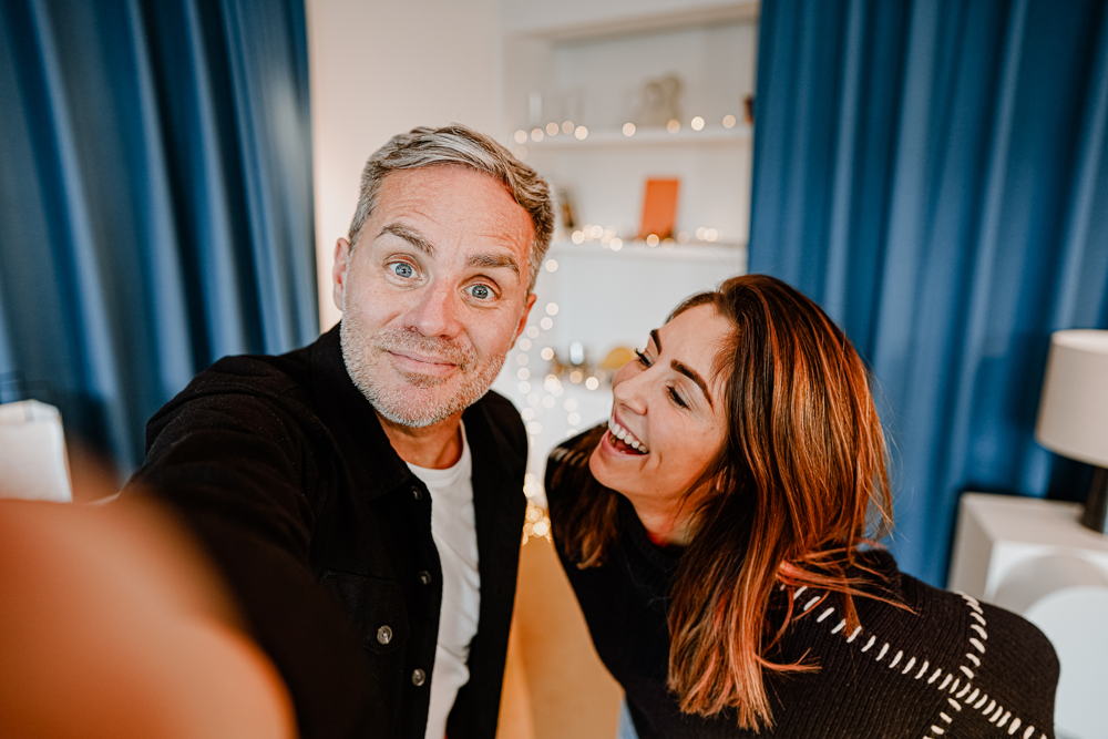 Peter Van de Veire en Kim Van Oncen – © VRT