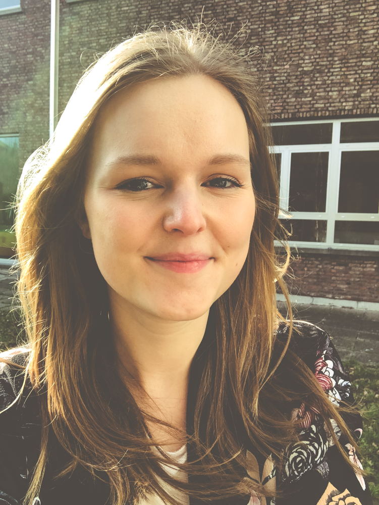 Emma (Elise Roels) - Secrets (c) VRT
