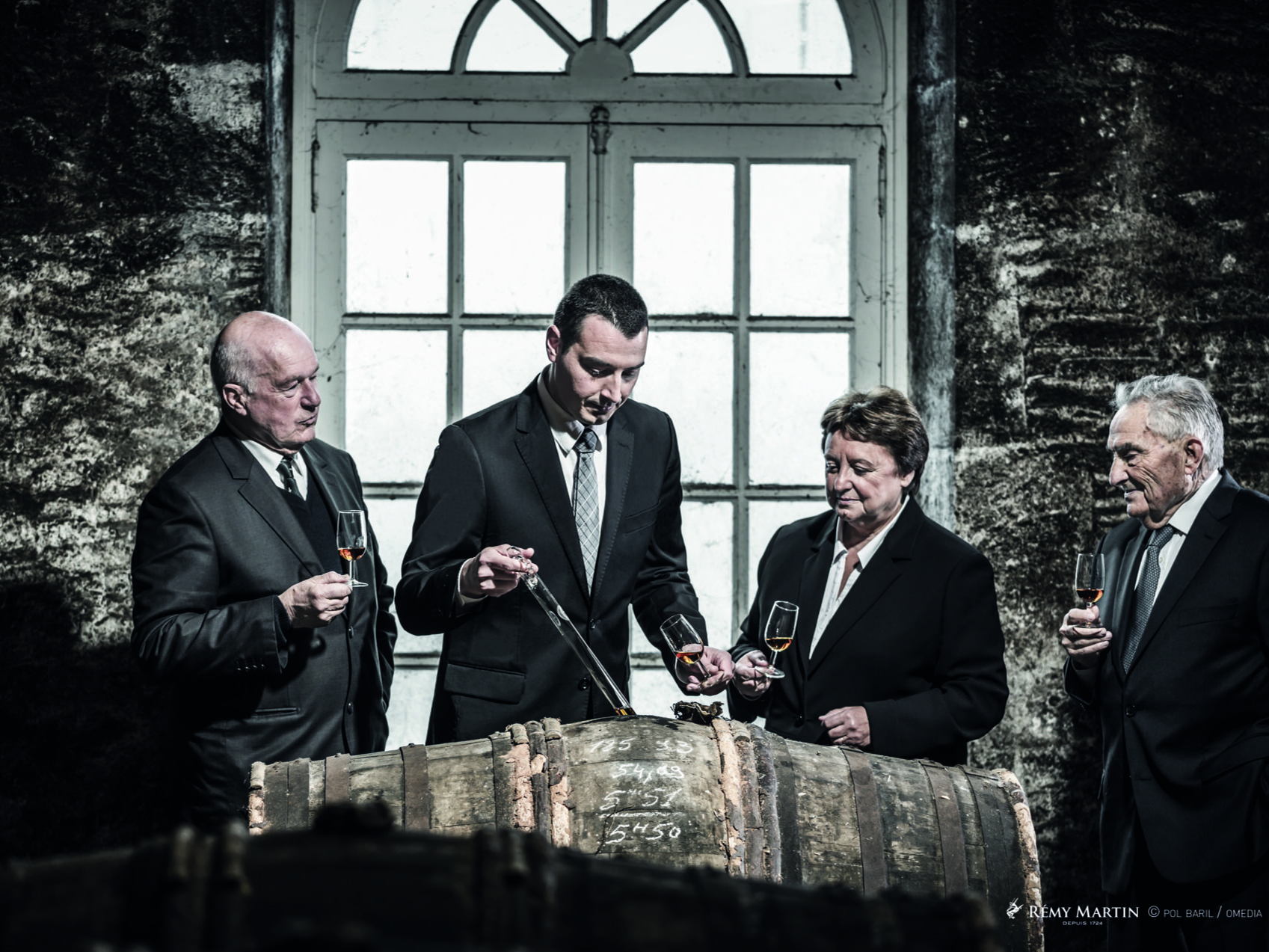 Los cuatro maestros bodegueros detrás de LOUIS XIII, el coñac premium más exclusivo del mundo