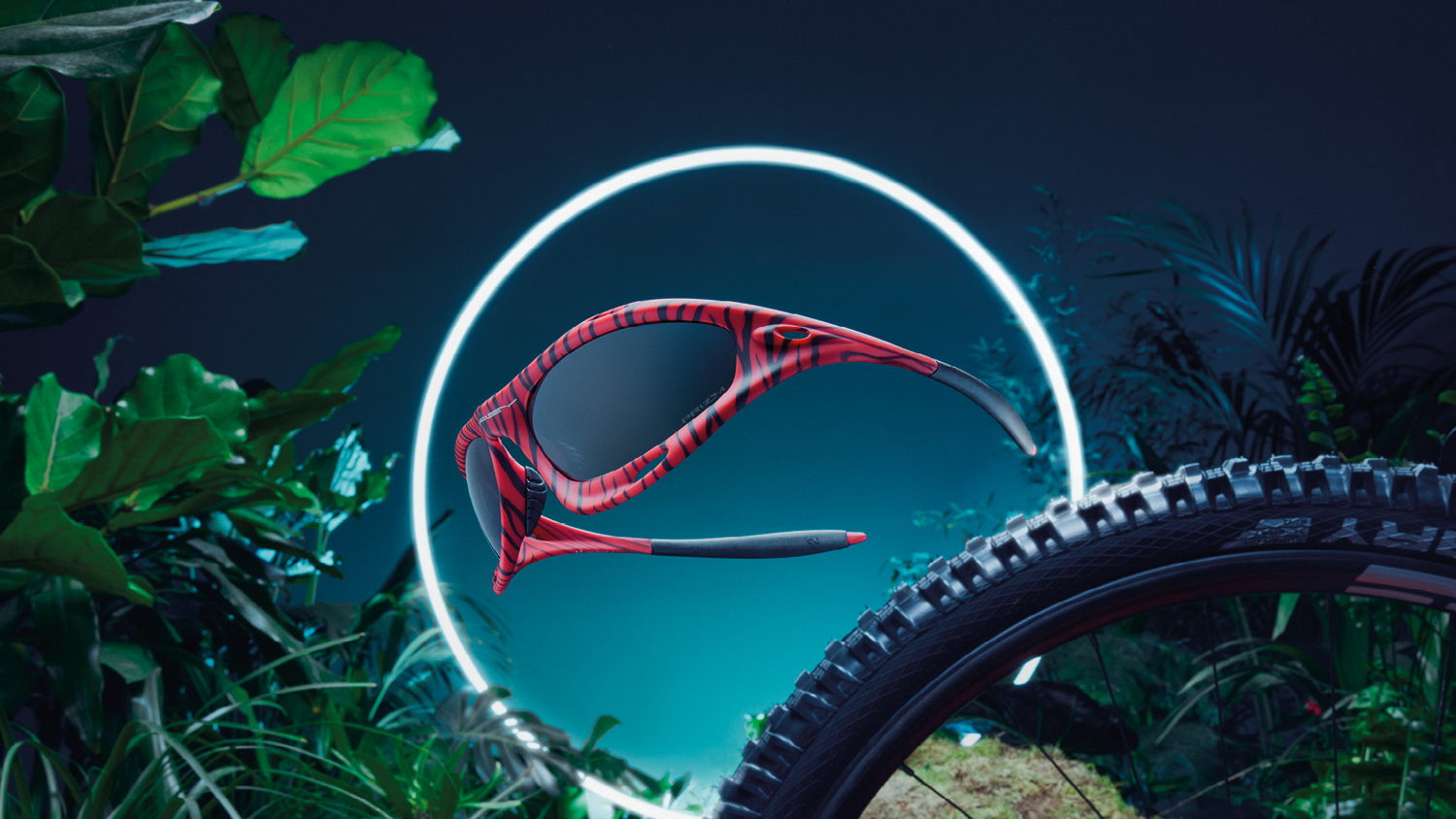 OAKLEY MUZM RACING JACKET CAMPAIGN IMAGE (1)