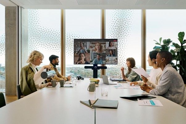 The TeamConnect Bar Solutions being used in a meeting room.