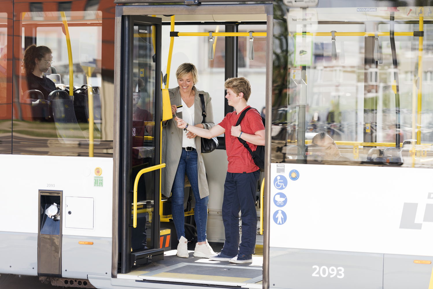 Starters in het eerste middelbaar reizen in september gratis met tram en bus.