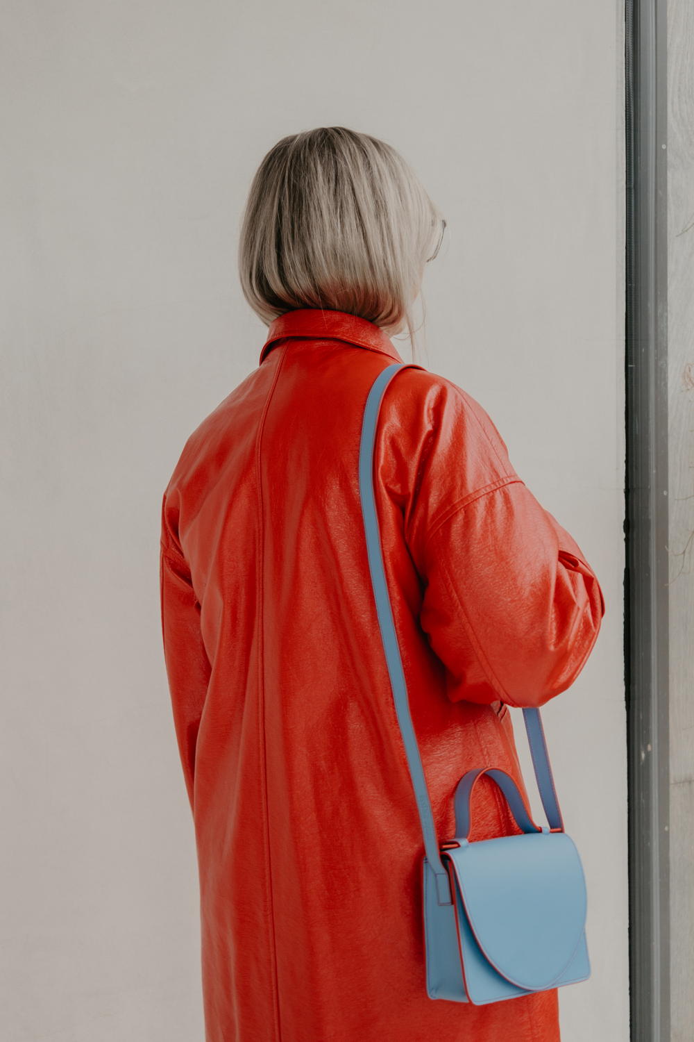 Mieke Dierckx_Micro bleu ciel red €350