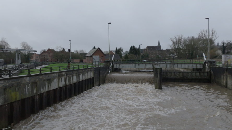 Pano: Slag in het water