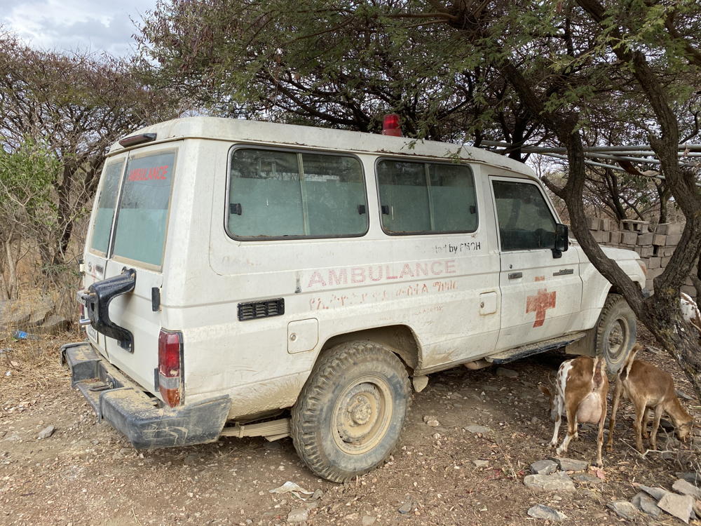 Attacks on healthcare in Tigray, Ethiopia
One of the ambulances hidden by the community around the town of Abyi Addi, in central Tigray, to avoid being taken by armed groups. Photographer: MSF