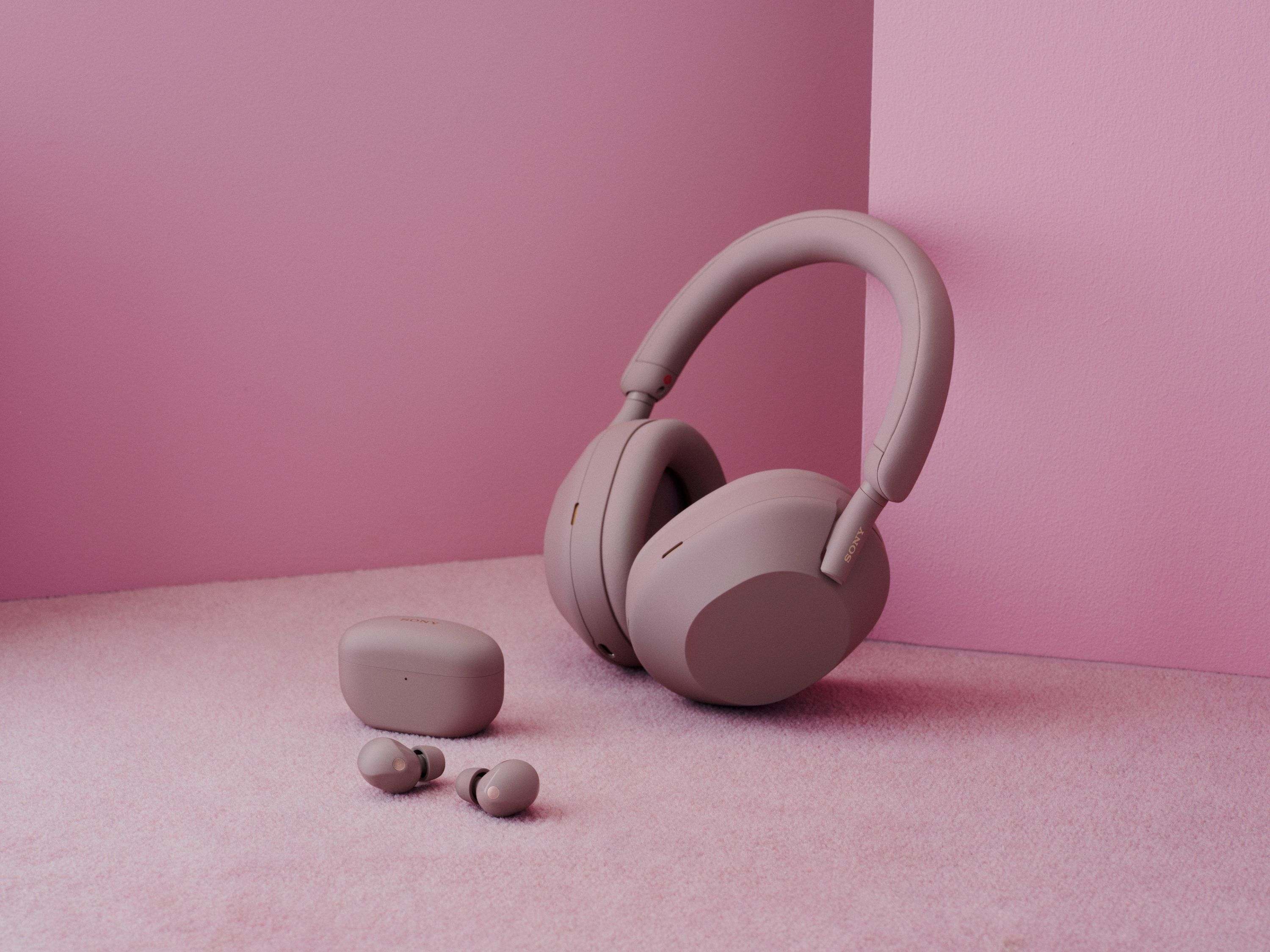 最終値下げ 新品未開封 SONY WH-1000XM5 Smoky Pink Sony WH-1000XM5 Hard Case Premium Noise Cancelling Wireless Over
