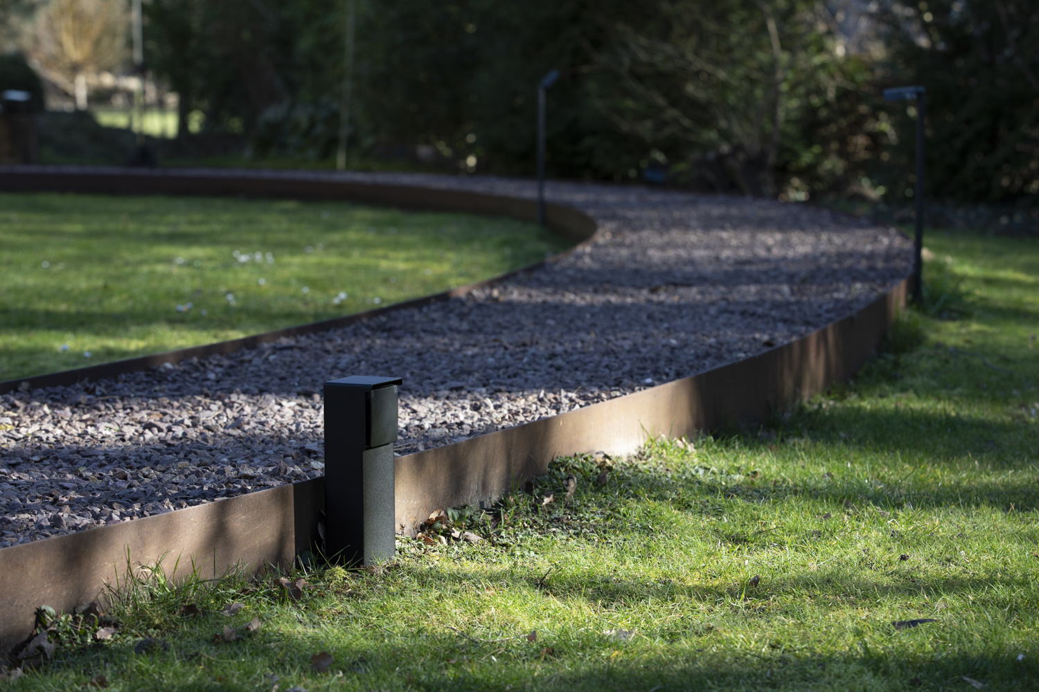 Niko Hydro Garden Post Black