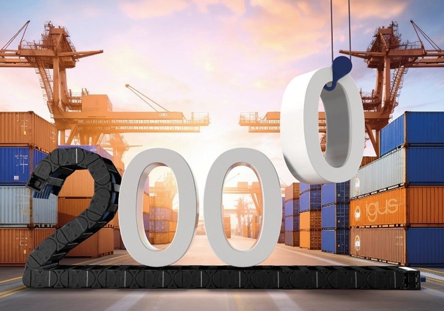 Game-changer voor havens van de toekomst: igus rust de 2000ste STS-kraan uit met kabelrupsen