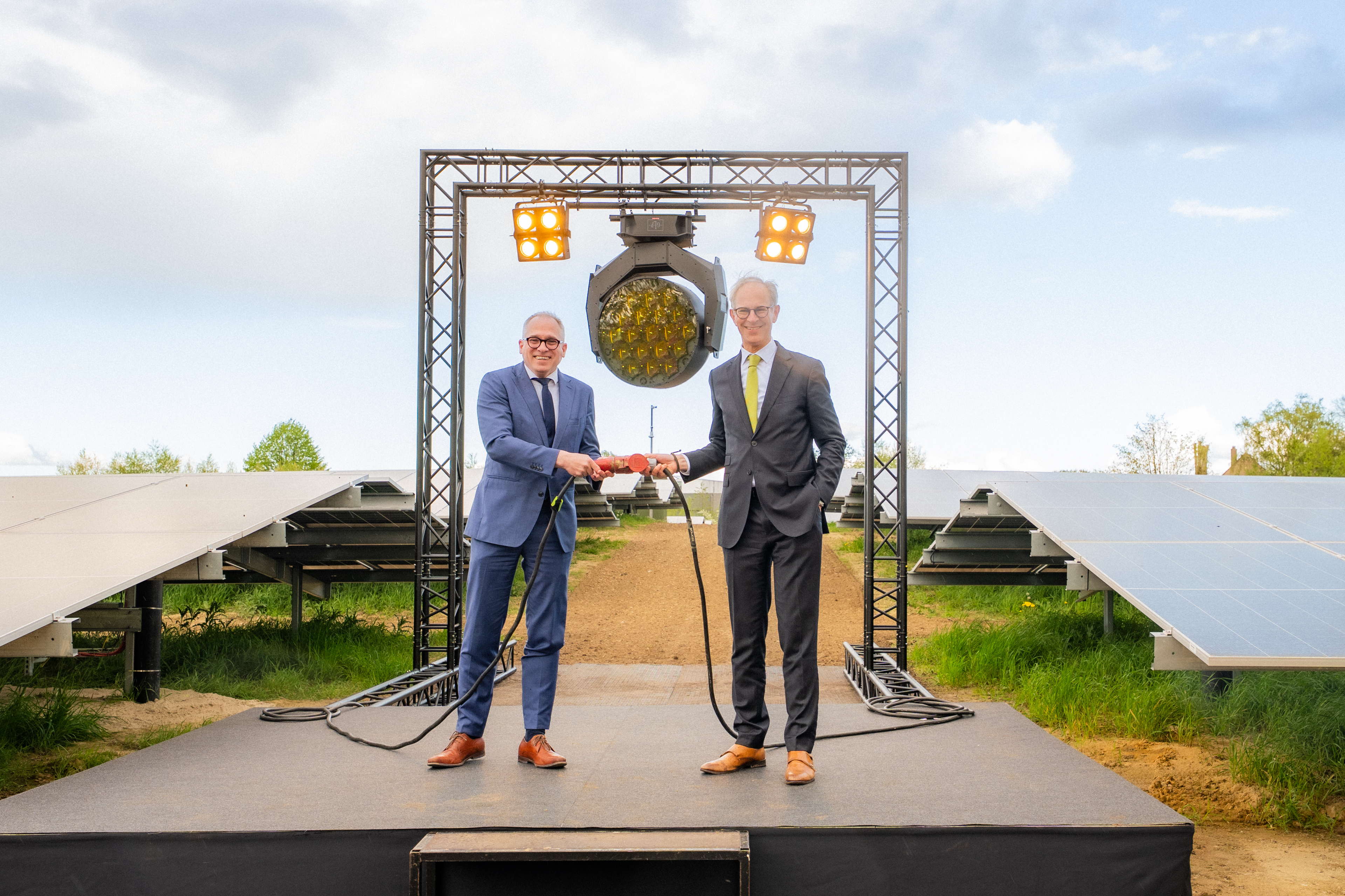 Roularta Media Group opent innovatief zonnepark dat energie en natuur combineert