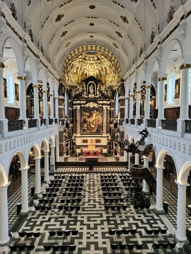 Zoektochten in de Sint-Carolus Borromeuskerk. © Sint-Carolus Borromeuskerk. 