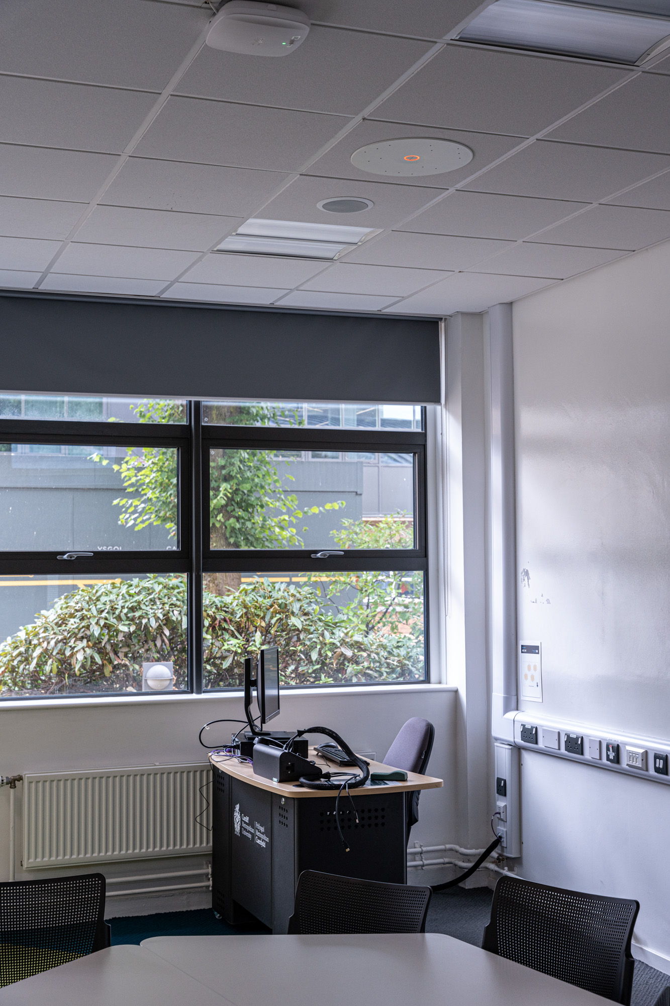 The Sennheiser audio products integrate seamlessly within the university's ecosystem, and their remote management is a perfect fit The Sennheiser audio products integrate seamlessly within the university's ecosystem, and their remote management is a perfect fit