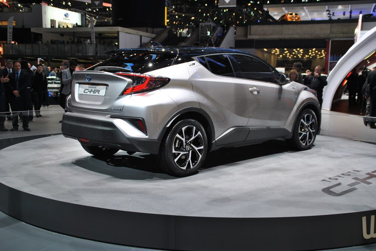 Toyota C-HR 2016