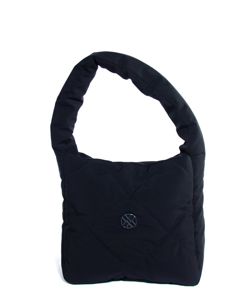 Unisa_FW24_ZKEI_GUMI BLACK