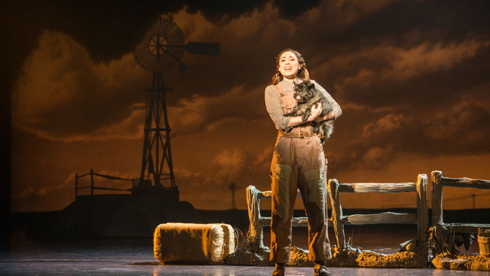 Sarah Lasko as Dorothy and Nigel as Toto in “Over The Rainbow”
Photo credit: DANIEL A. SWALEC