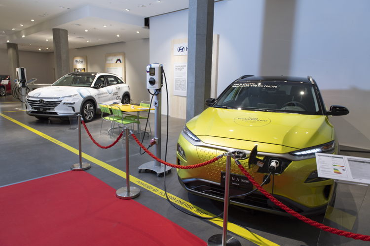 Hyundai bis zum 4. Januar 2020 mit zwei Elektrofahrzeugen im E-Garden im Glattzentrum (ZH)
