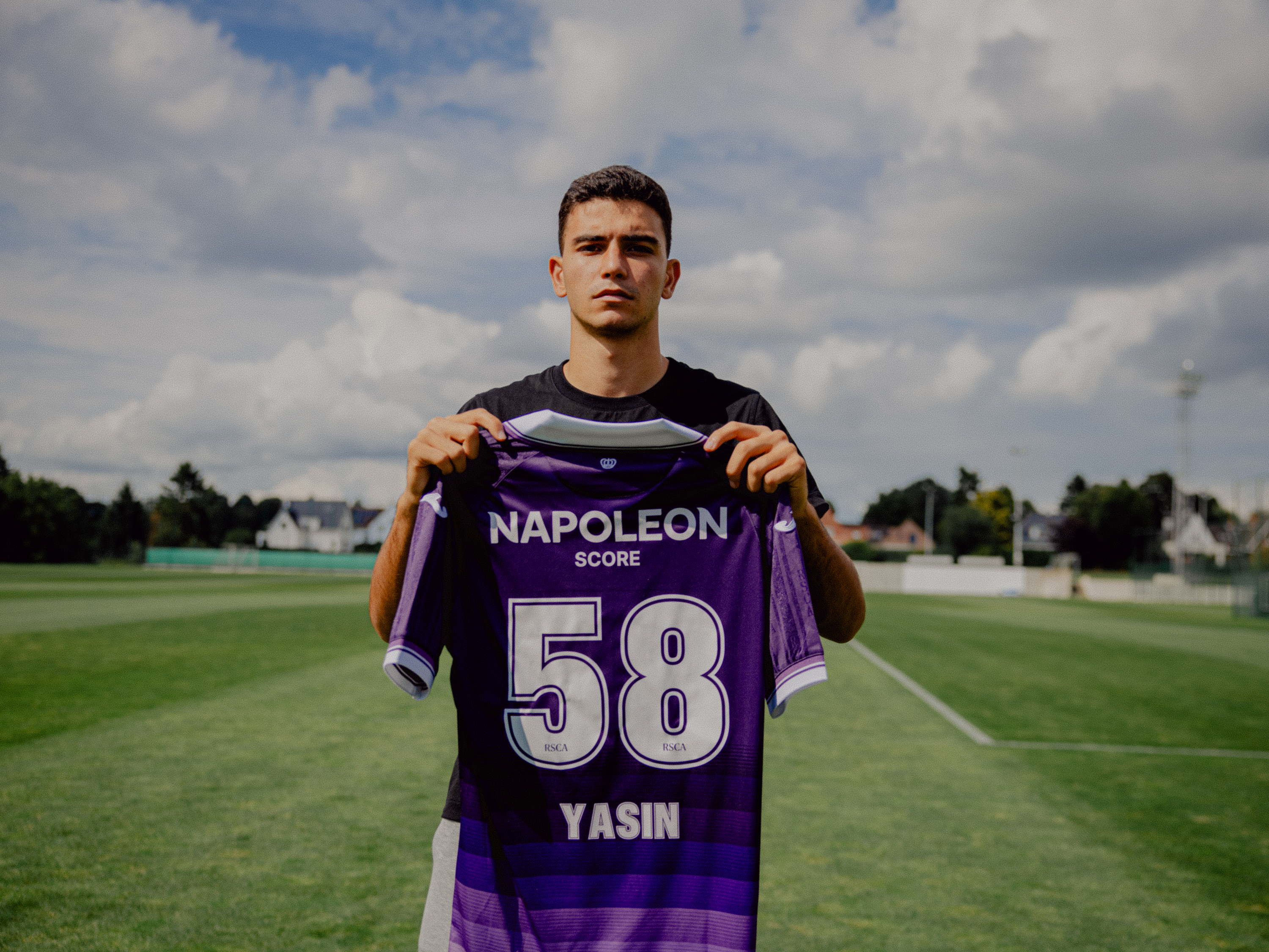 RSCA versterkt zich met Yasin Özcan