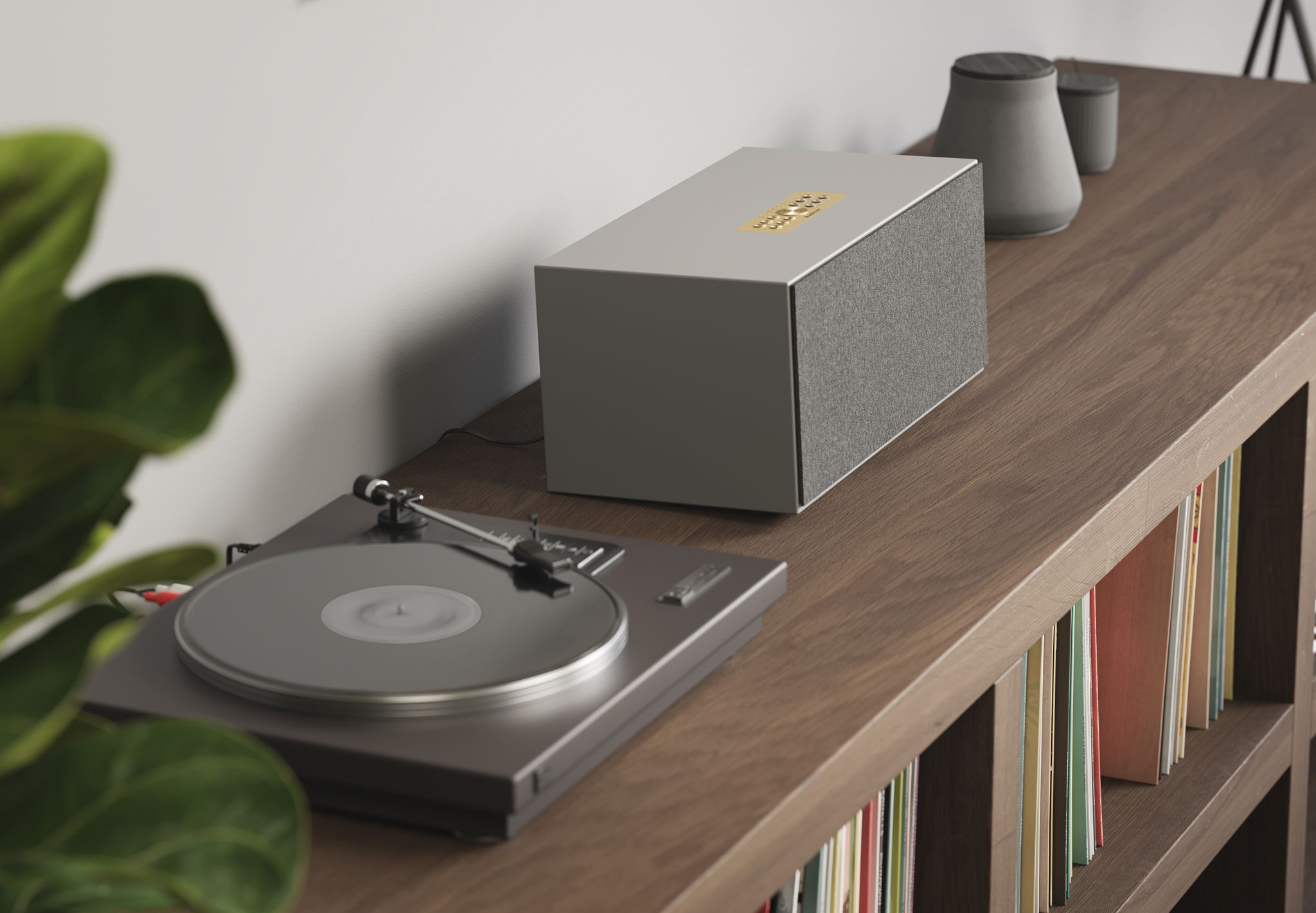 Your turntable can be connected to the Audio Pro C20, thanks to the built-in MM phonostage.