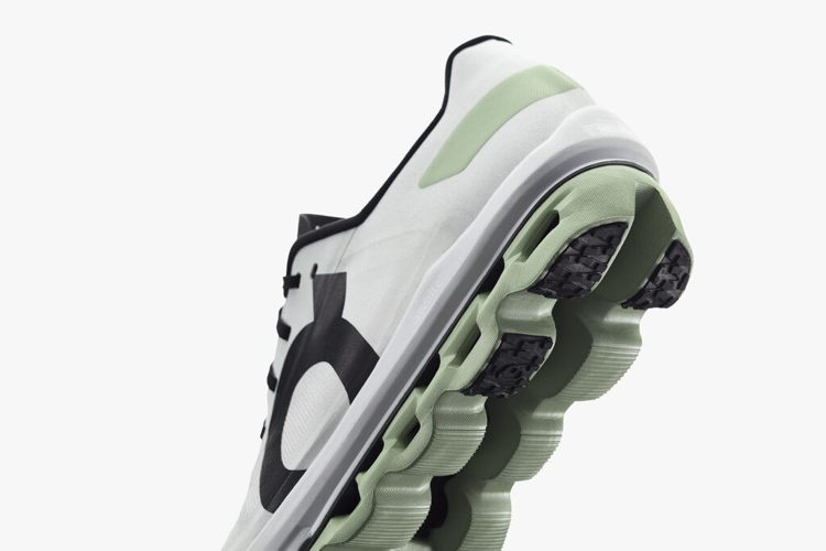 Cloudboom Echo in White|Black (Women & Men)