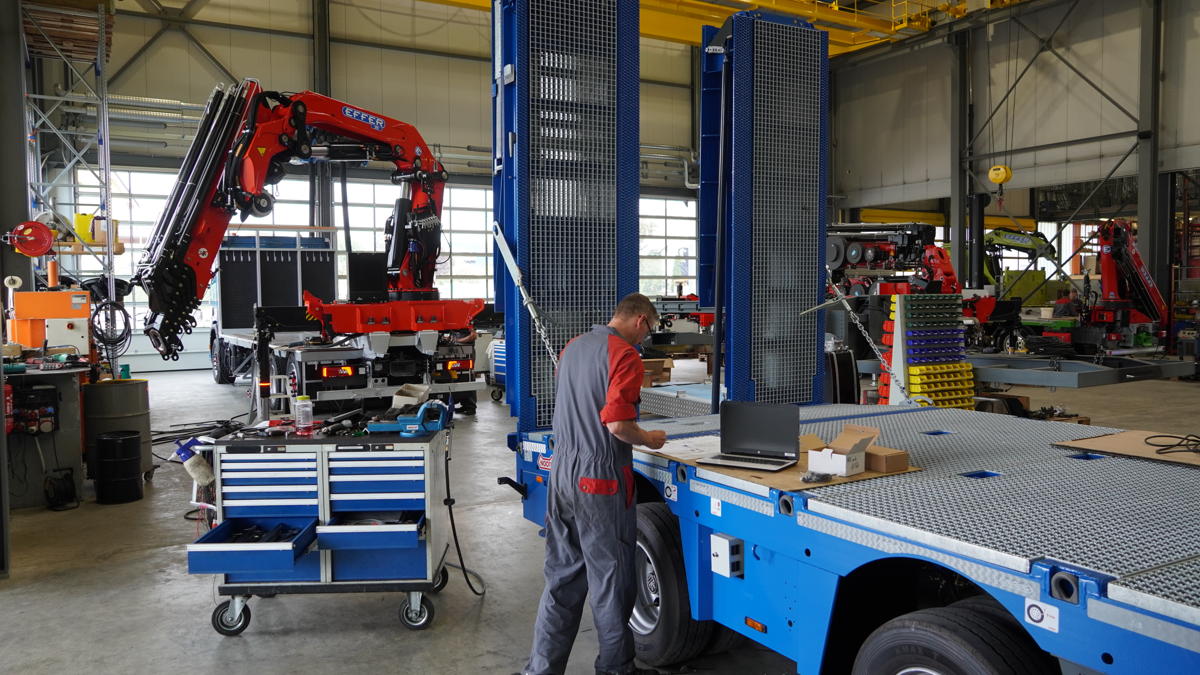 Hodel Service Center for Nooteboom trailers