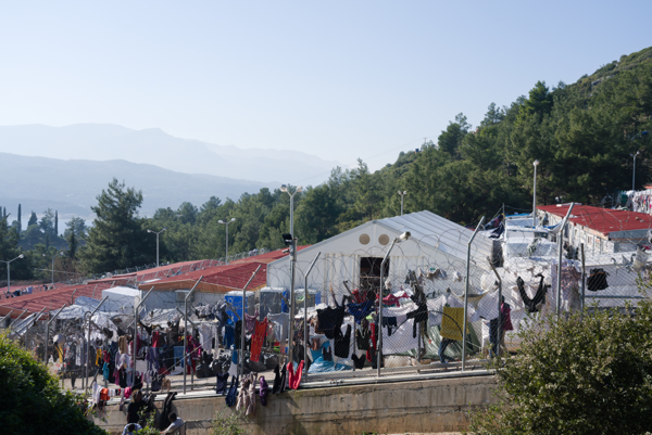 Una respuesta a la COVID-19 negligente y peligrosa agrava el riesgo para los refugiados del campo de Vathy en Samos