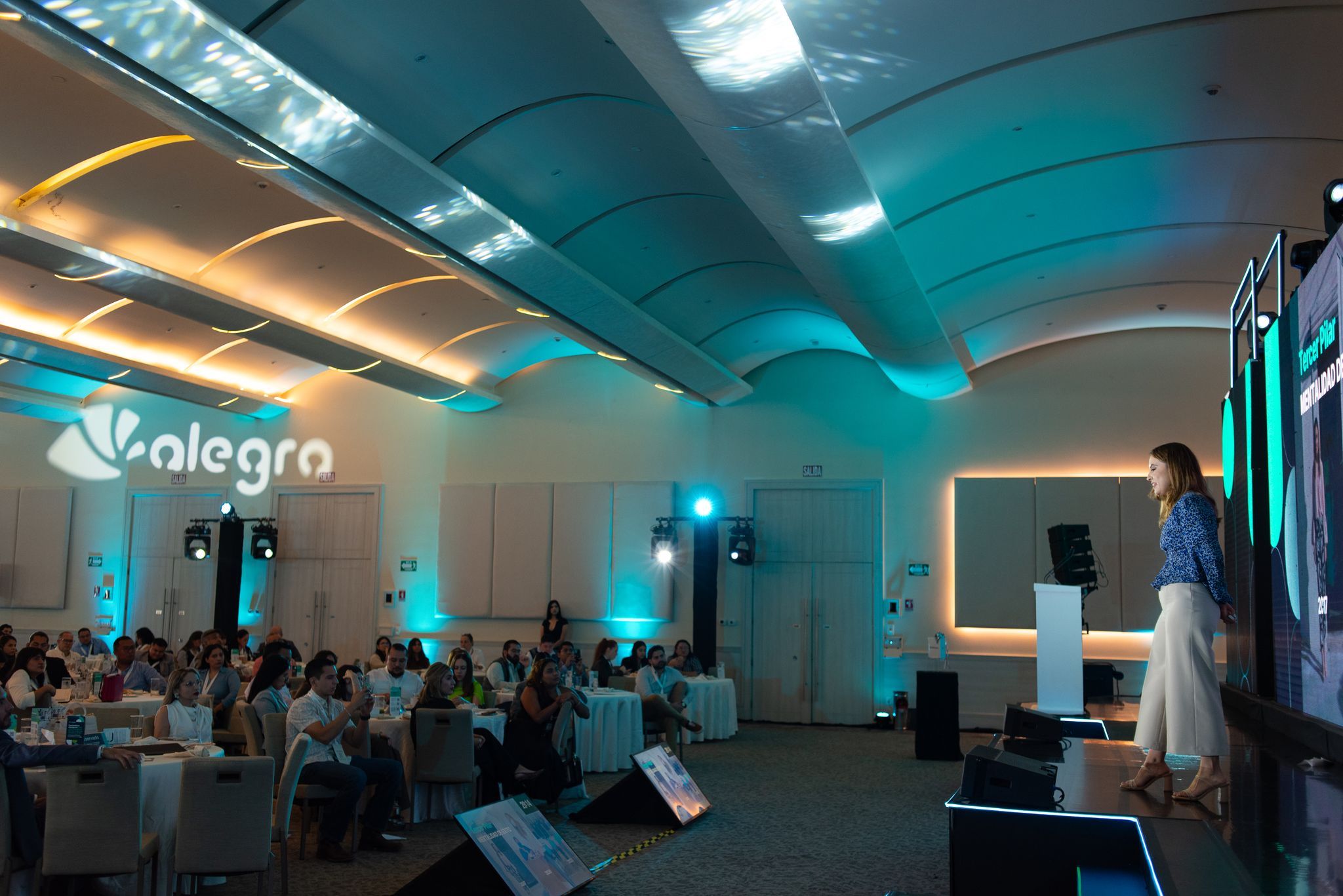 Monterrey fue epicentro de evento contable que reunió a más de 250 profesionales