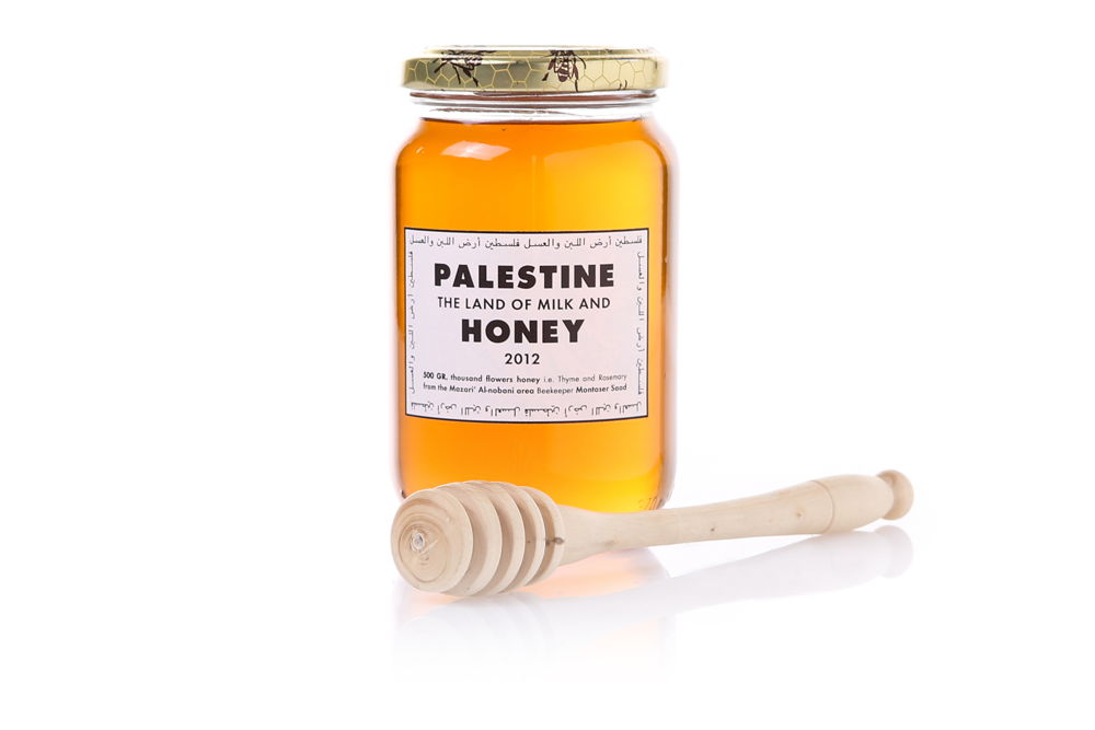 The Land of Milk and Honey, Montaser Saad & Rudy Luijters voor Disarming Design from
Palestine (Foto Celine Callens)- Henry van de Velde Communication Award 16
