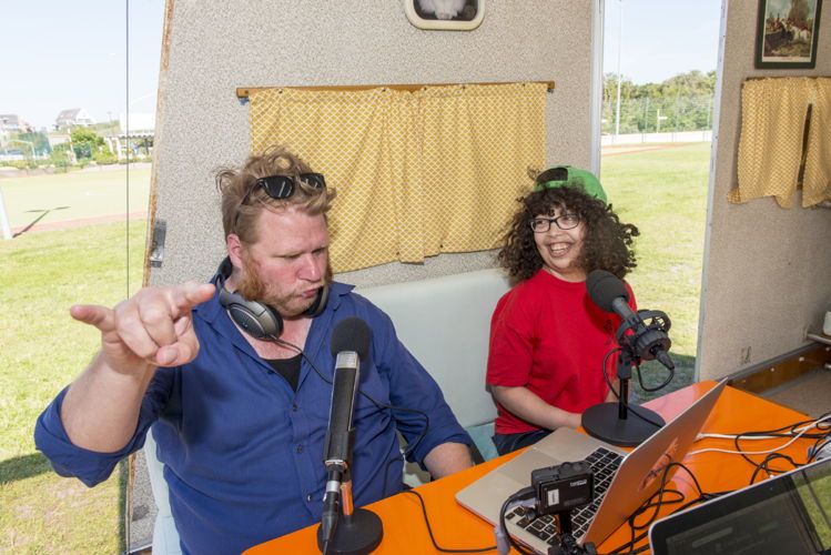 Radio Gaga in het Zeepreventorium - Dominique en Hanane - (c) Titus Simoens Radio Gaga in het Zeepreventorium - Dominique en Hanane - (c) Titus Simoens