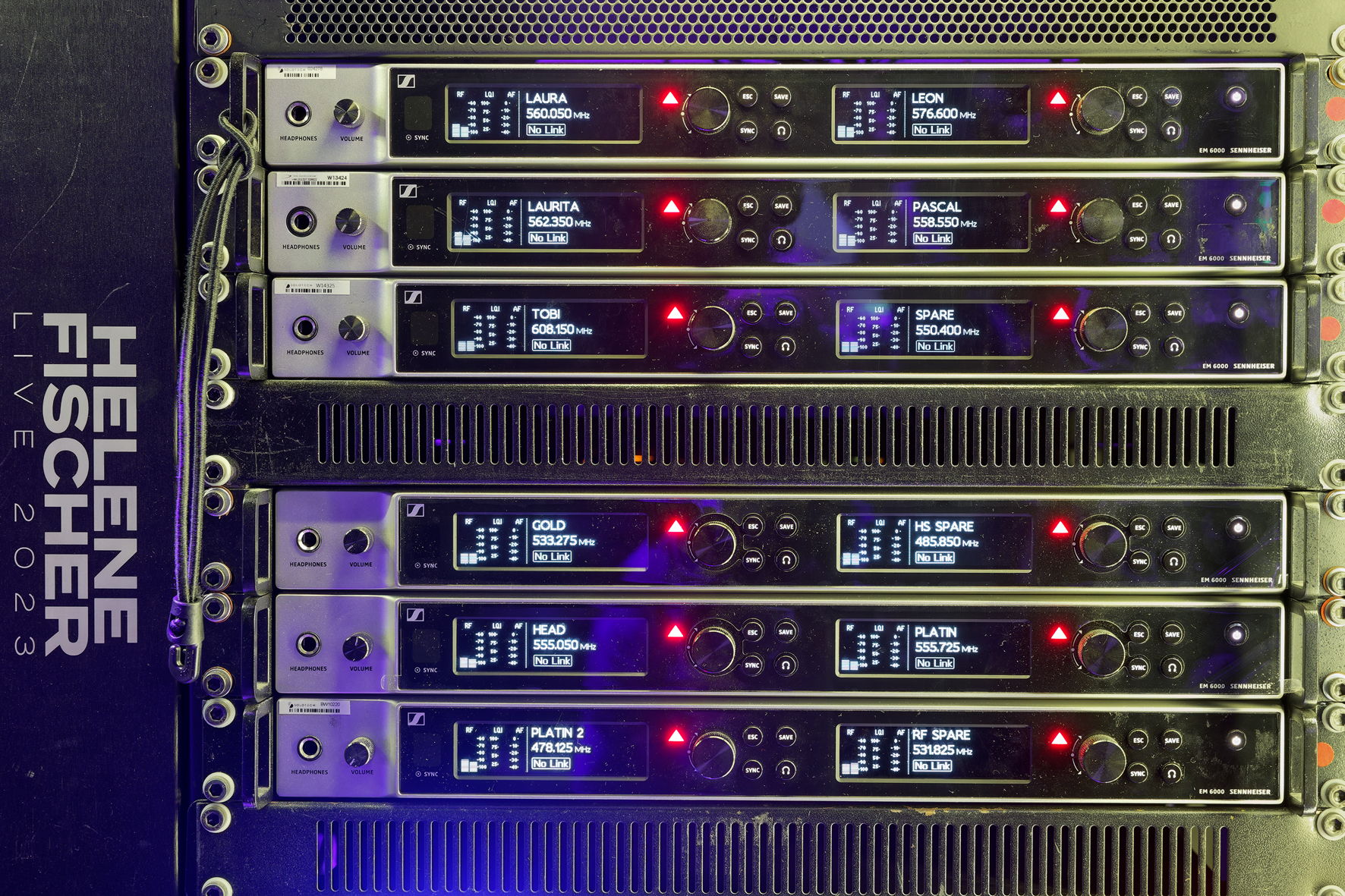 Backstage: the EM 6000 two-channel receivers