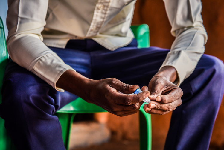 Mohamed Hussein Bule, 27, lives with Type 1 diabetes. He is a refugee and teaches in one of the schools in Dagahaley.
Copyright: Paul Odongo/MSF
