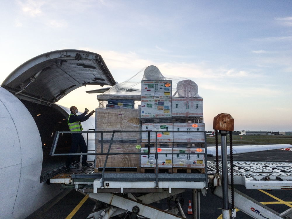 MSF teams are loading medical equipment including inflatable hospital in Merignac airport on 21 March 2020 to be sent to Isfahan, Iran to respond to the coronavirus pandemic.
Copyright: Brigitte Rossotti/MSF
MSF teams are loading medical equipment including inflatable hospital in Merignac airport on 21 March 2020 to be sent to Isfahan, Iran to respond to the coronavirus pandemic.
Copyright: Brigitte Rossotti/MSF