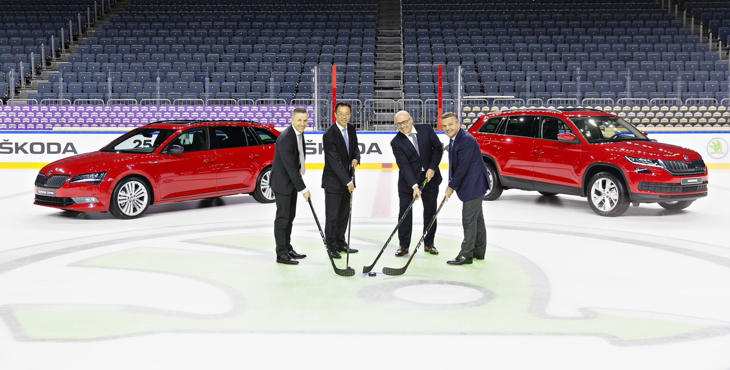 President and CEO of Infront Sports & Media Philippe Blatter, Chairman Wanda Sports Holding Lincoln Zhang, Chairman of the Board, Bernhard Maier and IIHF President Dr. René Fasel on Friday in the Lanxess Arena.
